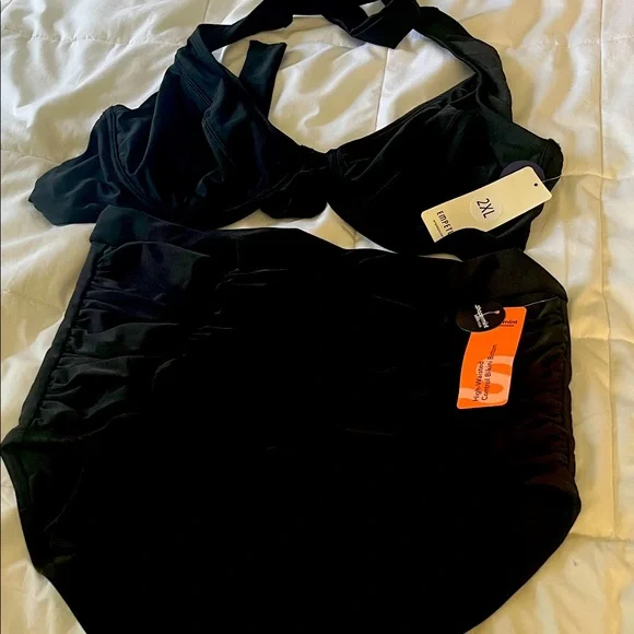 NWT Black Halter Bikini Set - Picture 1 of 10